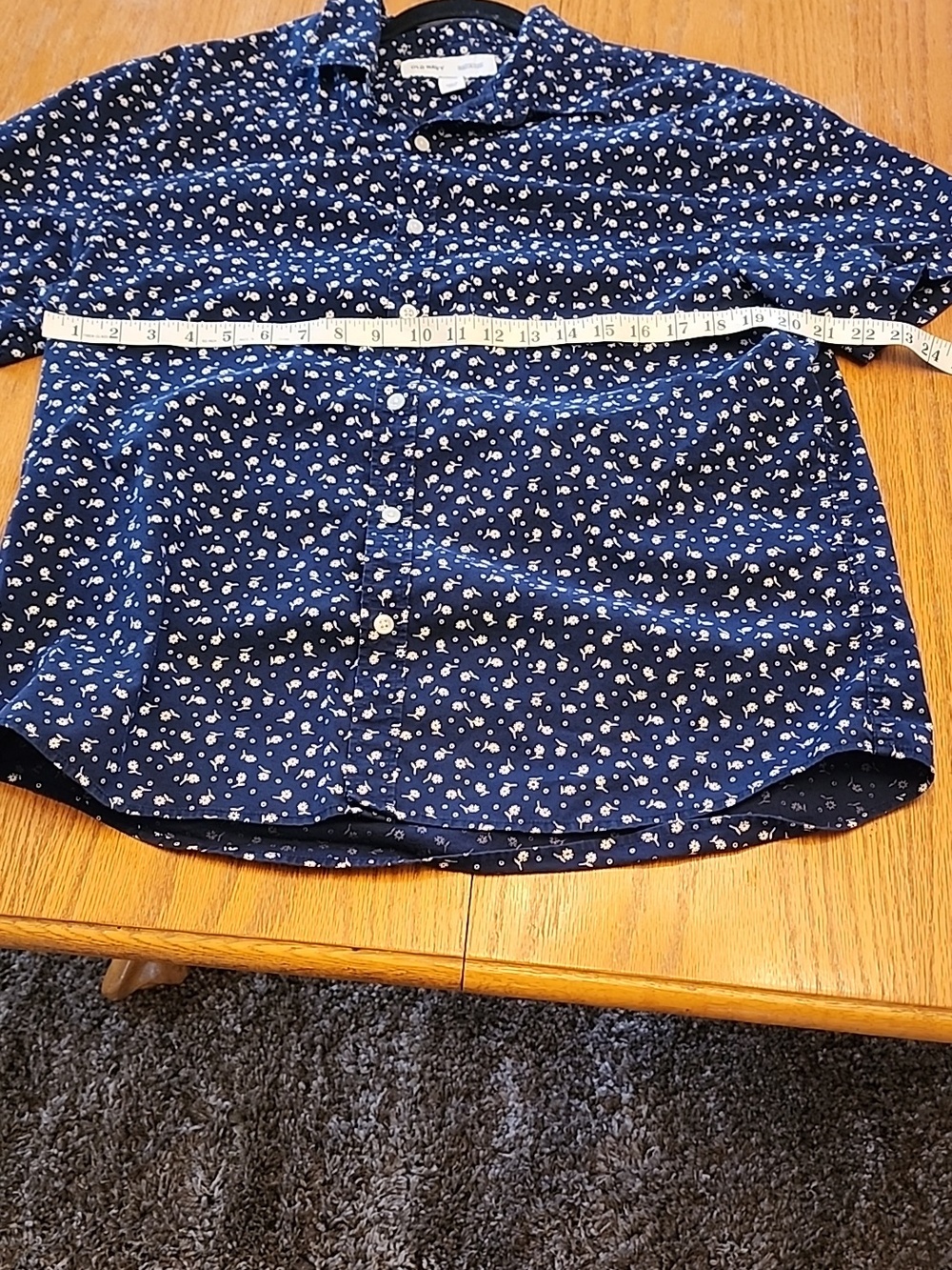 Old Navy Womens Navy Short-Sleeve Floral Button-Up Shirt - Picture 5 of 9